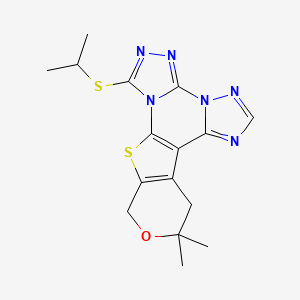 B15402304 15,15-Dimethyl-3-propan-2-ylsulfanyl-16-oxa-19-thia-2,4,5,7,8,10-hexazapentacyclo[10.7.0.02,6.07,11.013,18]nonadeca-1(12),3,5,8,10,13(18)-hexaene CAS No. 5298-46-4